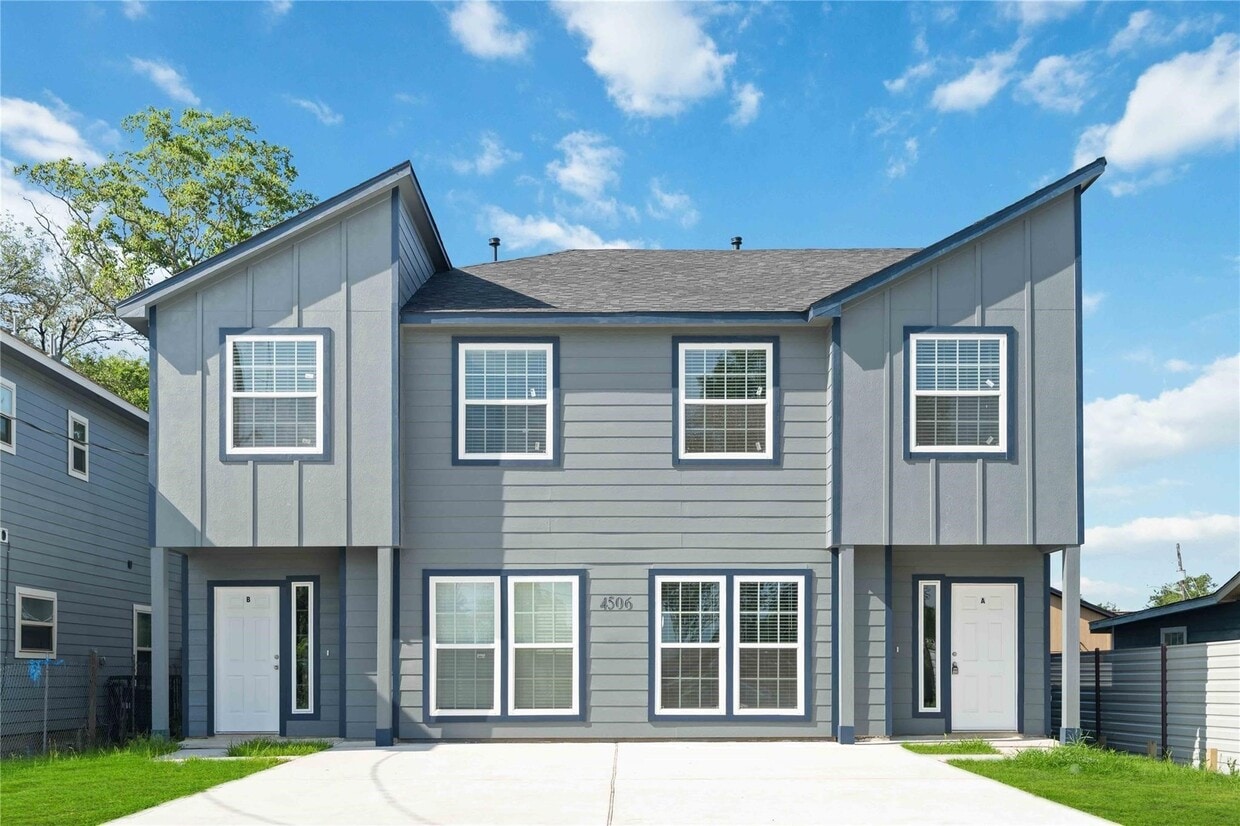 Primary Photo - 4506 Mayflower St