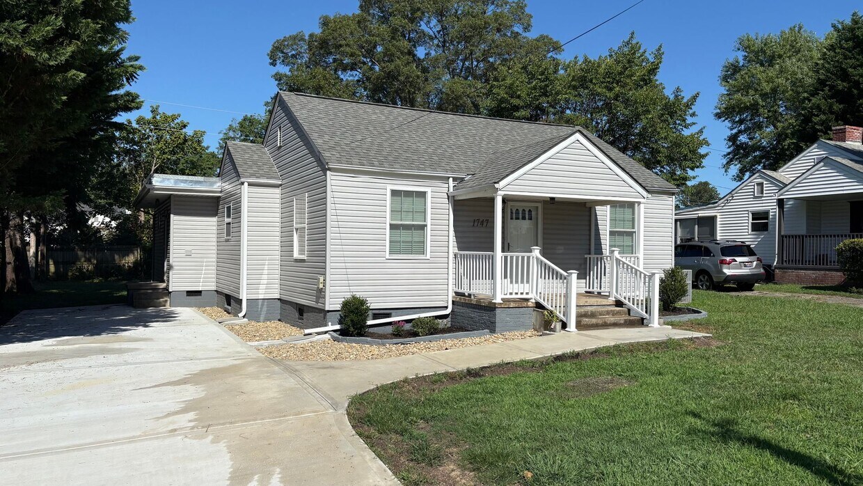 Alcoa Cottage!! - Coming Soon!!!!