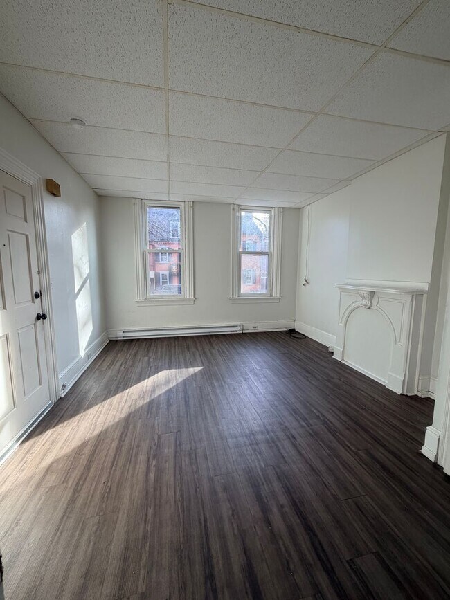 Foto del edificio - 337 W Orange St