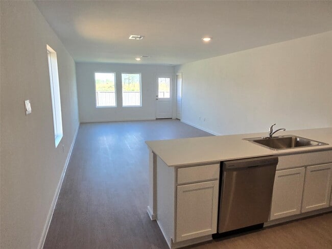 Building Photo - 1638 Gardenia Grv Ln