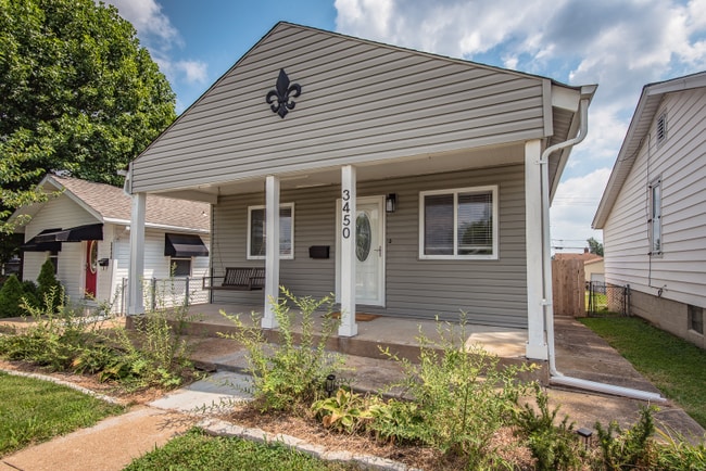 Foto del edificio - 3450 Macklind Ave