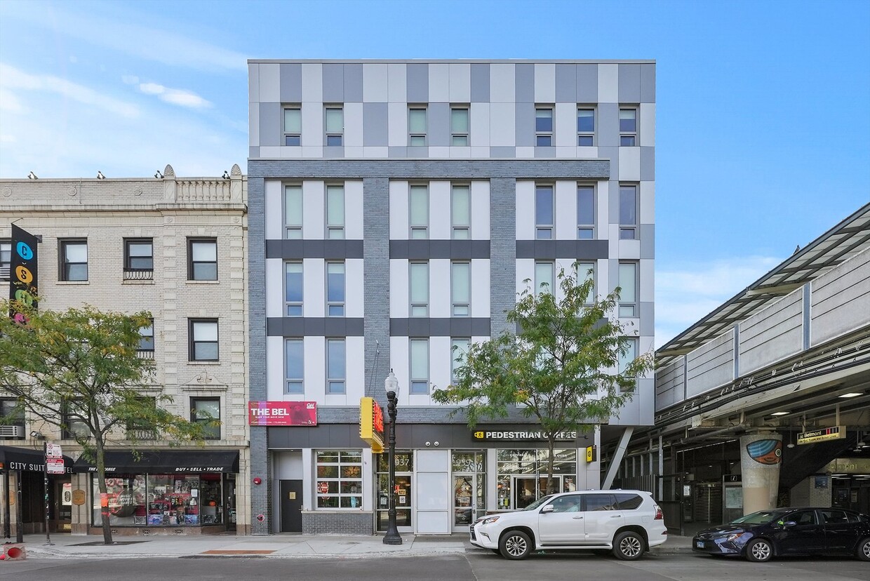 Primary Photo - 941 W Belmont Ave