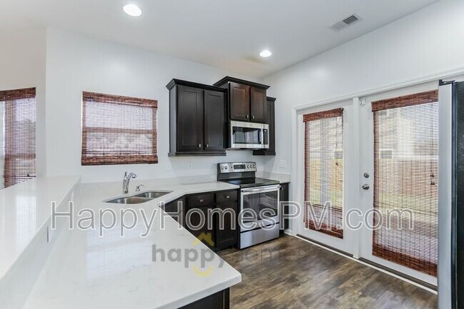 Building Photo - 236 Swallowtail Ln