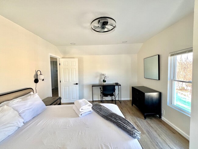 Building Photo - 6112 Modupeola Way