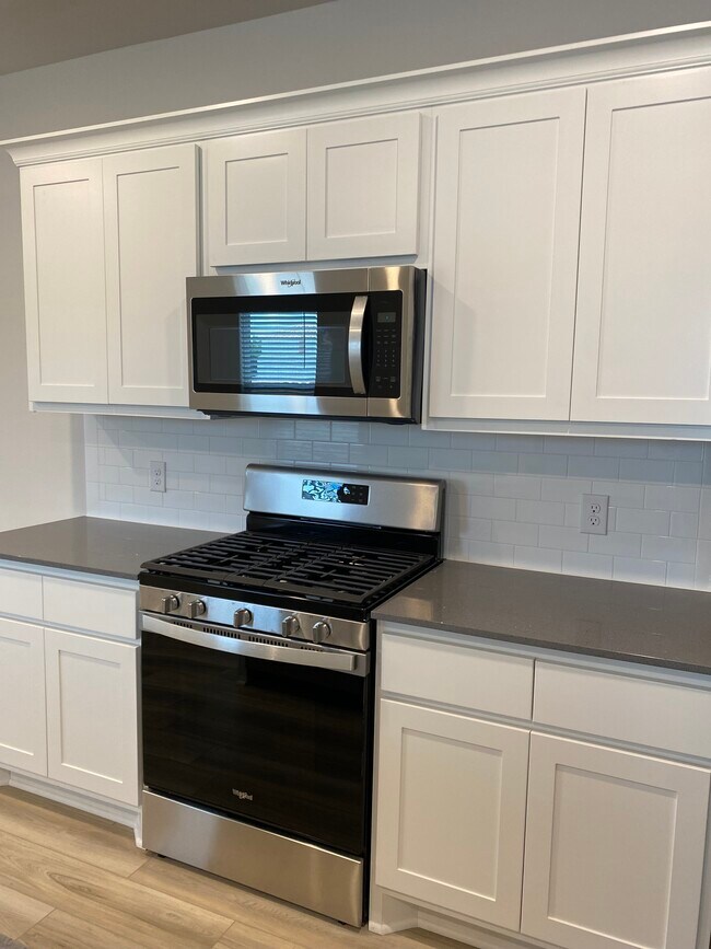 Foto del edificio - 921 Kickapoo Ln