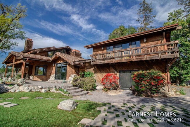 Foto del edificio - 11619 Lerdo Ave