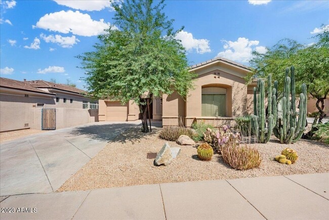 Building Photo - 8432 E Diamond Rim Dr