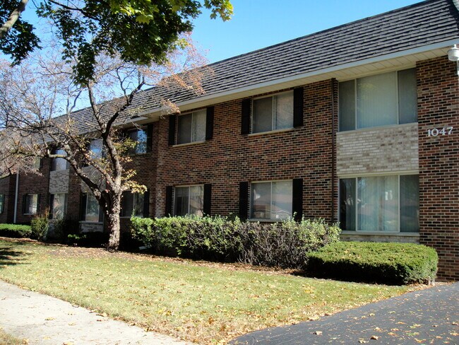 Foto del edificio - 1045 S Evergreen Ave