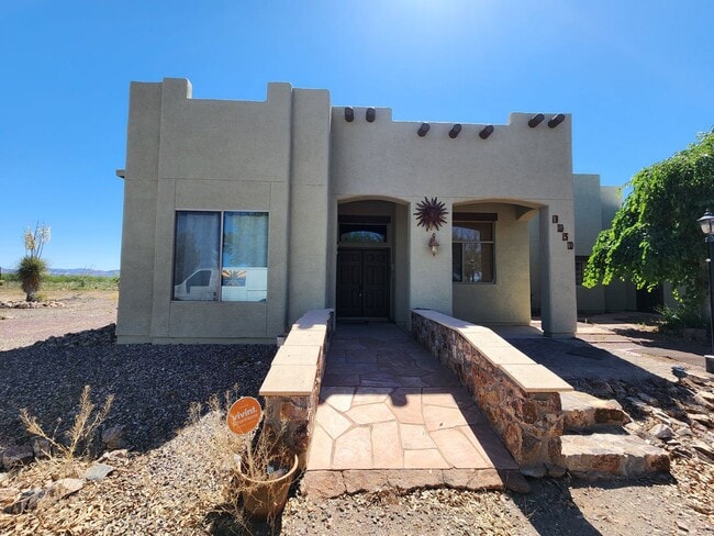 Building Photo - large home in douglas with guest house 1050 Rochine Rd
