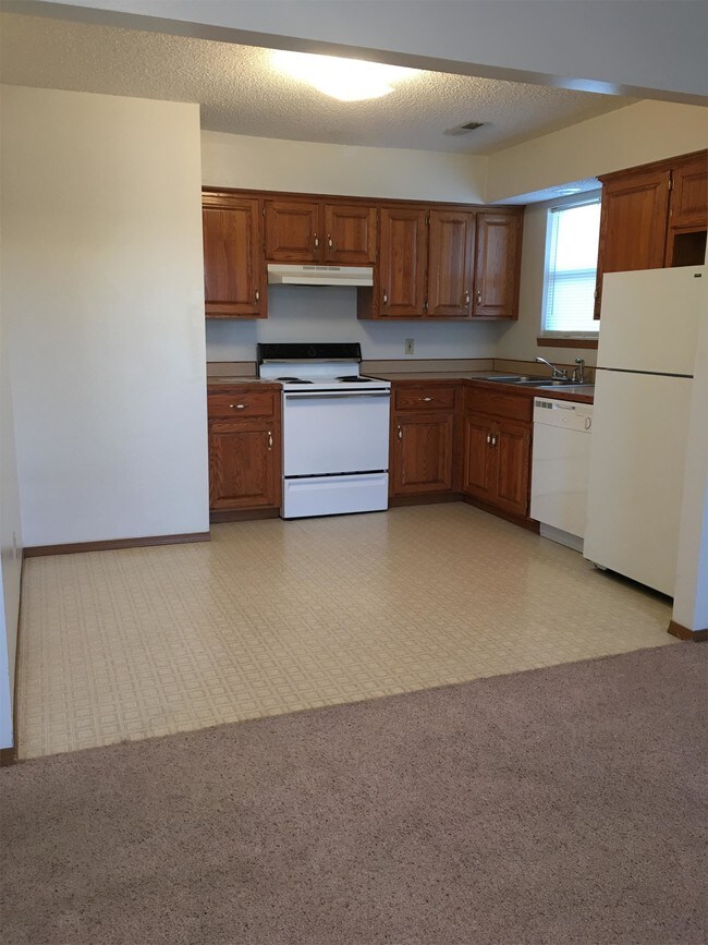 Foto del edificio - 24954 Betty Rose Ln