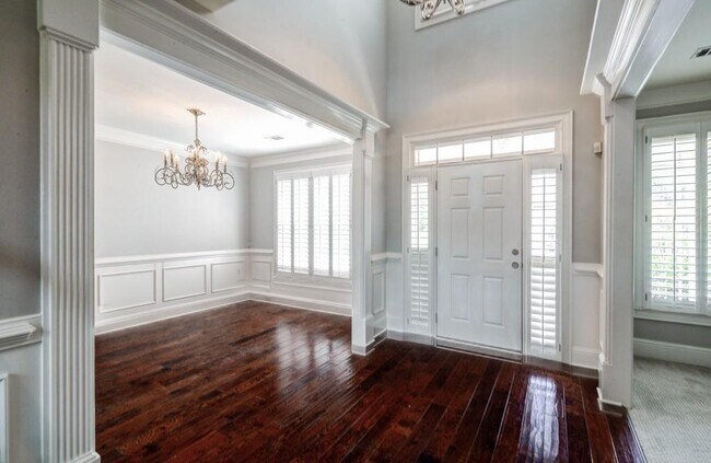 Foto del edificio - 2025 Ivy Ridge Rd SE
