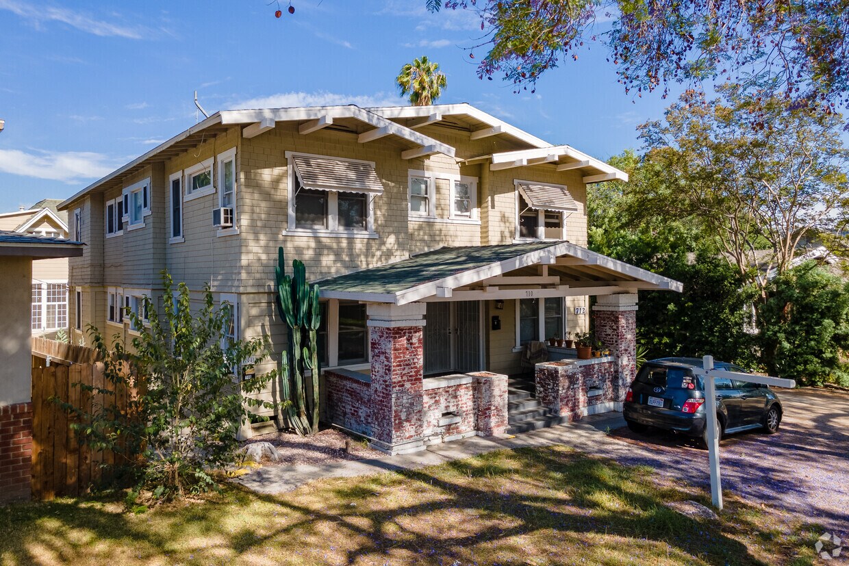 Primary Photo - 708-712 Fremont Ave