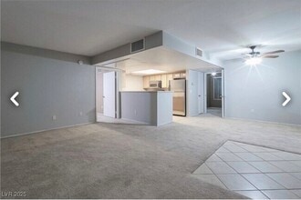 Building Photo - 8070 W Russell Rd