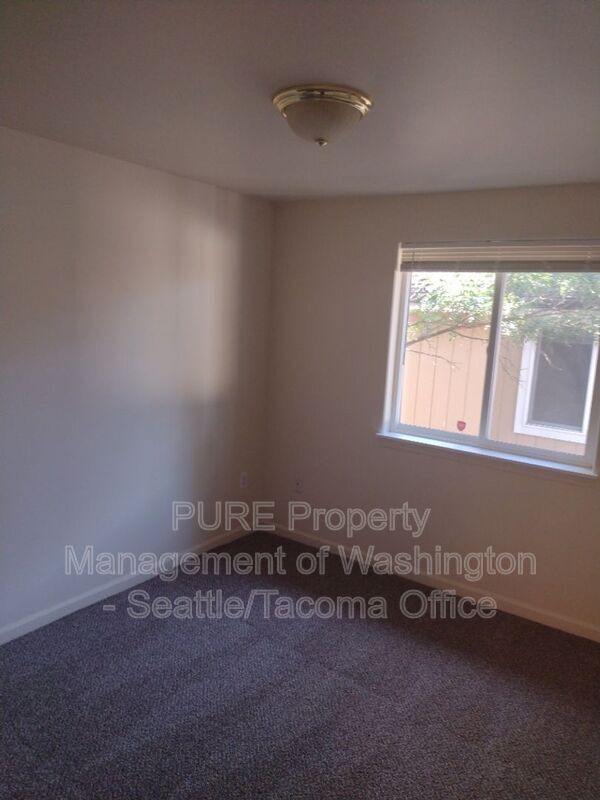 Building Photo - 4045 S Warner St