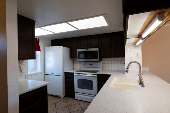 Photo - 18212 W 3rd Pl Townhome