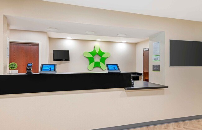 Foto del edificio - Furnished Studio-San Diego - Carlsbad Village by the Sea