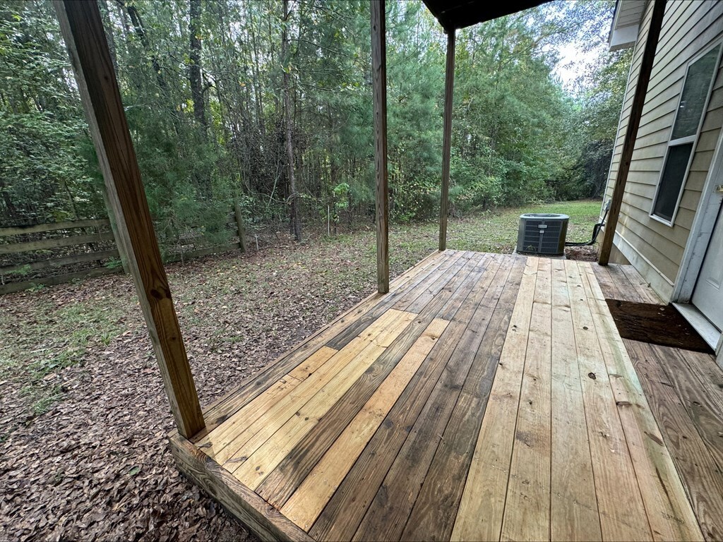 Building Photo - 463 Doe Run Cir