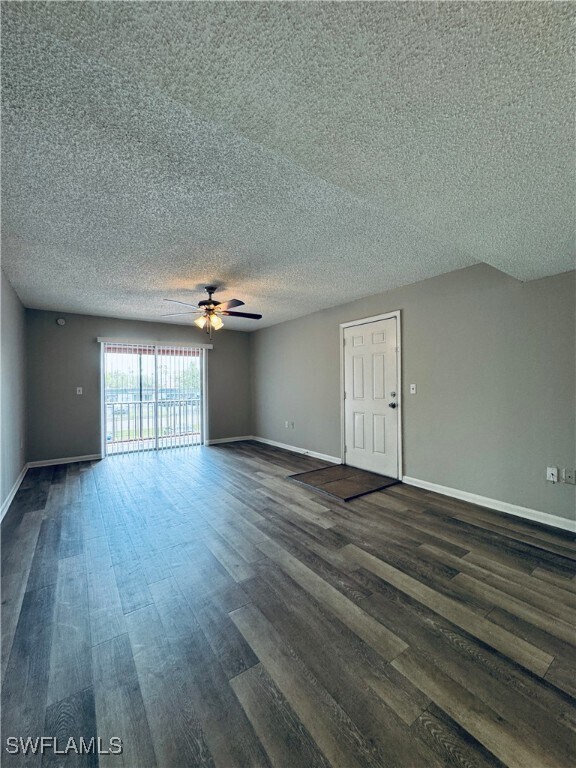 Foto del edificio - 12622 Kenwood Ln