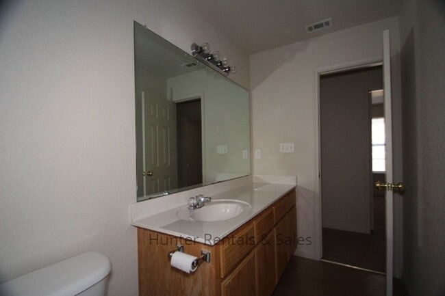 Foto del edificio - Cove Duplex