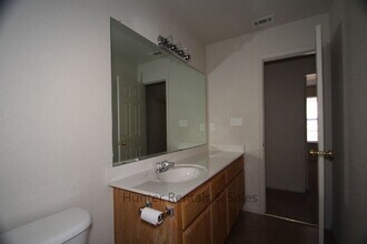 Building Photo - 4106 Primrose Dr