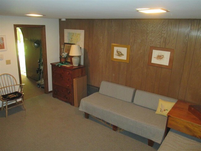 Building Photo - 61 Middle Ridge Rd