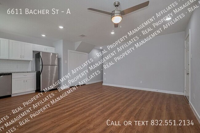 Building Photo - 6611 Bacher St