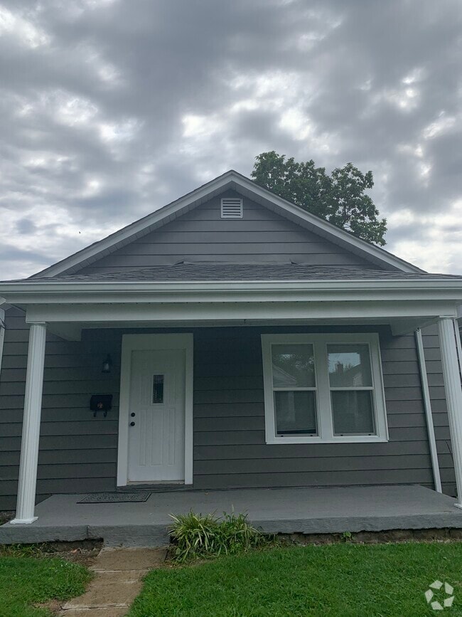 Building Photo - 2129 Crittenden Dr