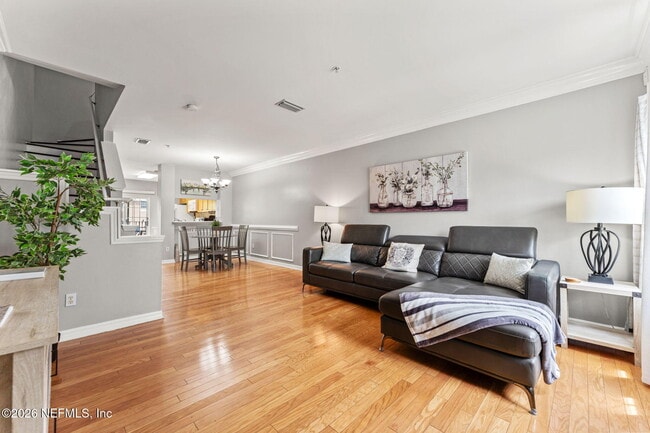 Foto del edificio - 343 E Church St