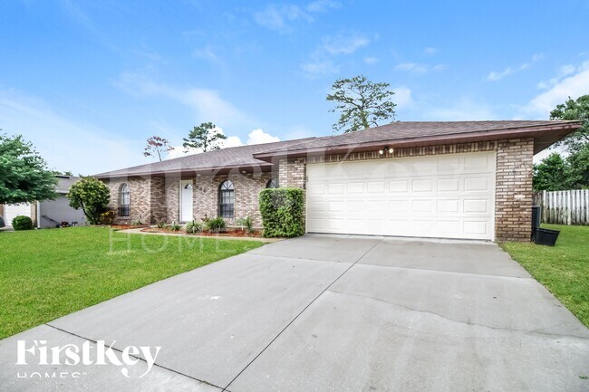 Foto del edificio - 836 Sylvia Dr