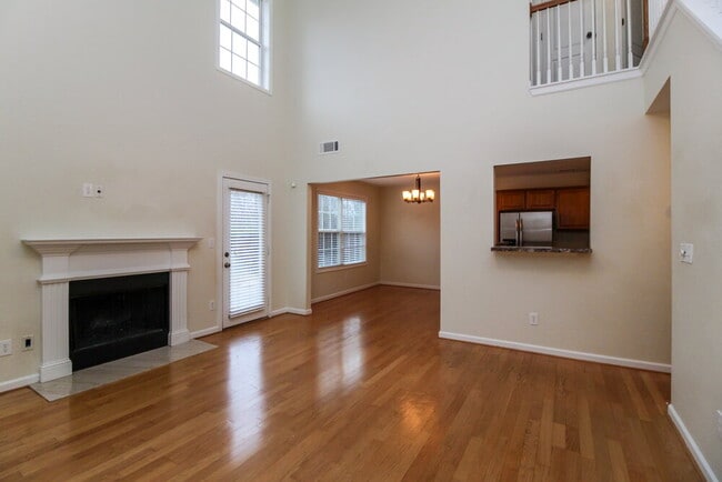 Foto del edificio - 6795 White Walnut Way