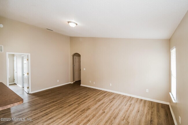 Foto del edificio - 511 E 55th St