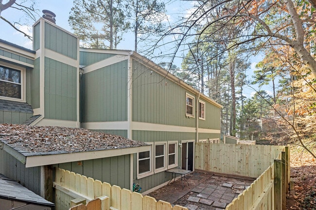 Building Photo - 602 Dylan Ct