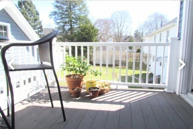 Foto del edificio - 340 Common St