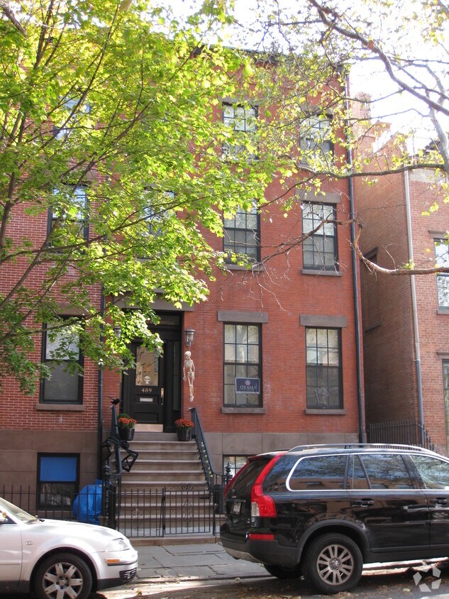 Foto del edificio - 489 Henry St