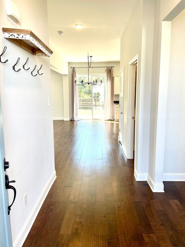 Foto del edificio - 1128 Belle Pond Ave
