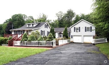 Building Photo - 63 Walker Valley Rd