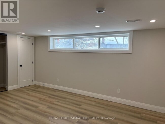 Building Photo - 9 Breadner Dr