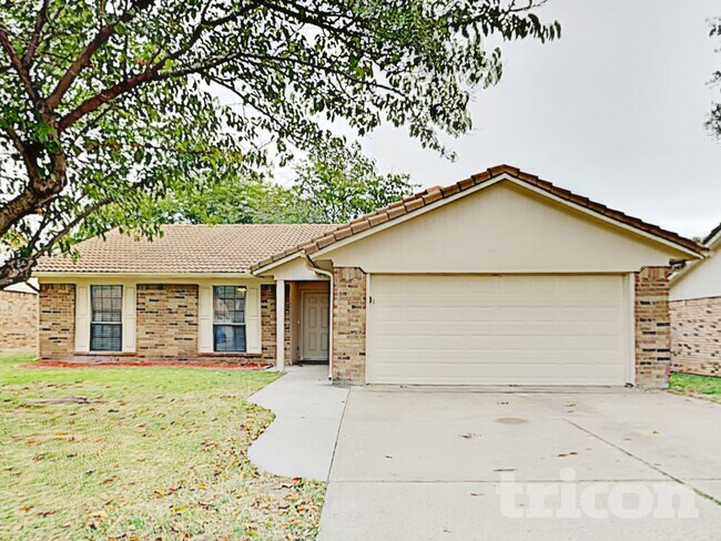 Building Photo - 7421 Ridge Rd W