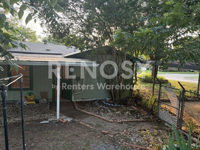 Foto del edificio - 1501 Briarwood Blvd