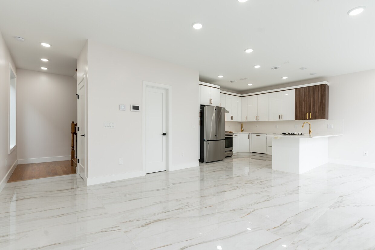 Foto principal - 285 Lembeck Ave