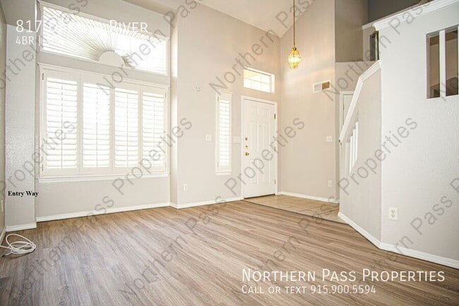 Building Photo - 817 Dakota River Ave