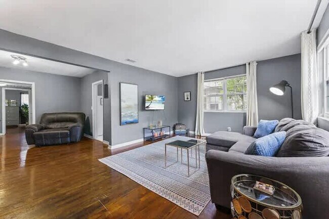 Foto del edificio - 1512 Larue Ave