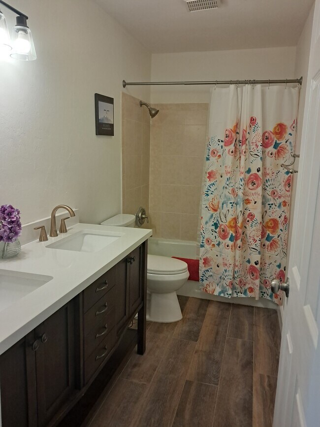 Building Photo - 17274 Whitewater Ct