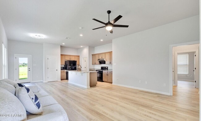 Building Photo - 221 Wakely Ct