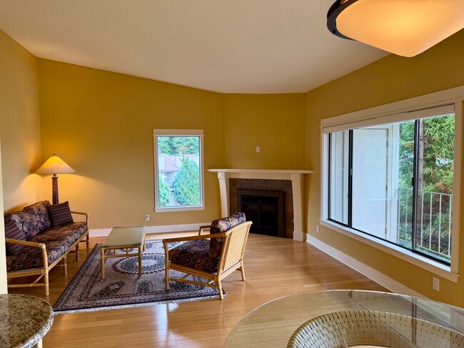 Building Photo - 26435 Pennsylvania Ave NE