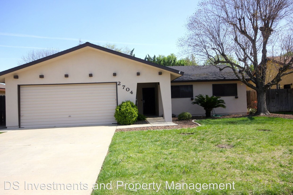 Primary Photo - 2704 S Fontana Ct