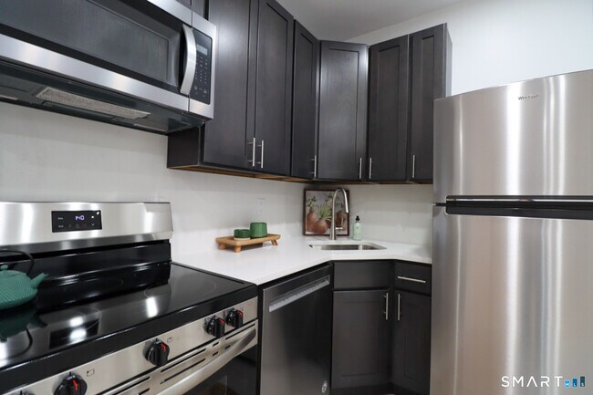 Foto del edificio - 55 Channing St