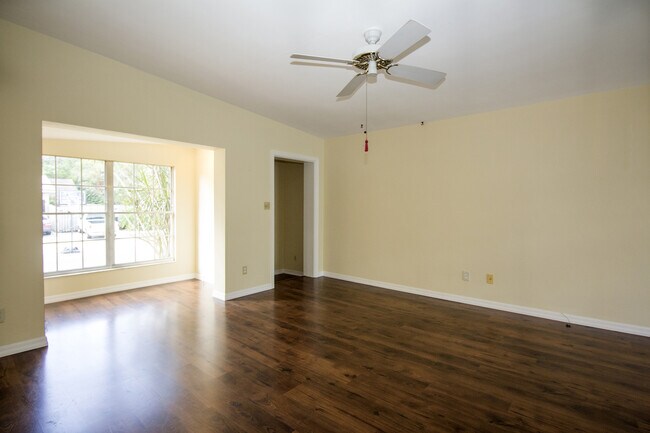 Foto del edificio - 2001 Pine Bluff Ave