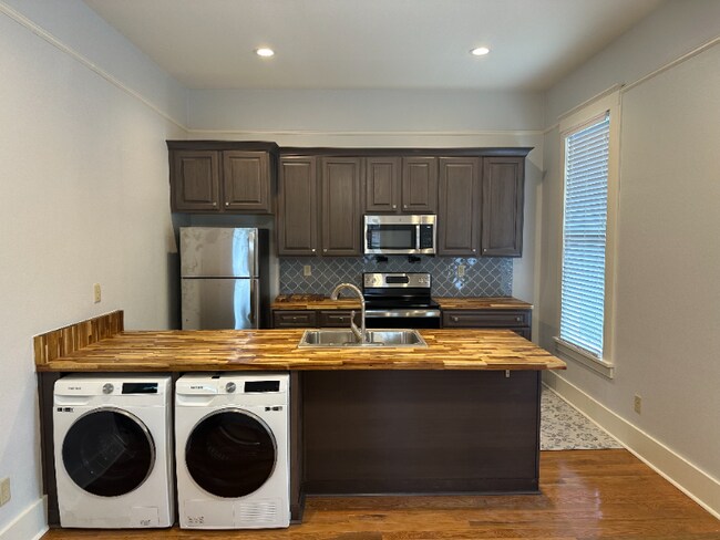 Foto del edificio - 514 E 8th St