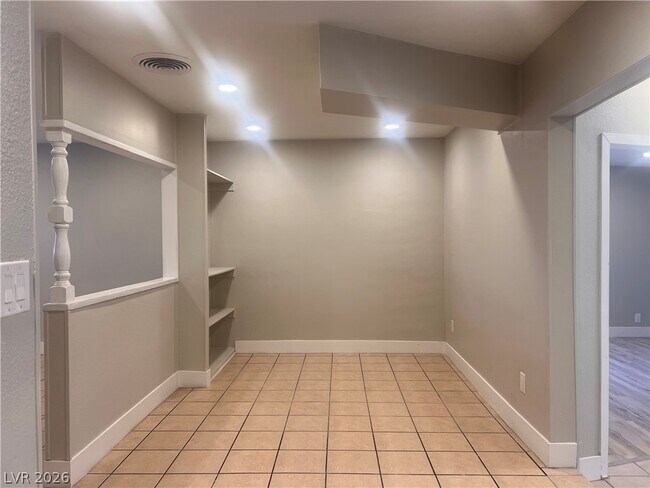 Foto del edificio - 2624 E Brady Ave